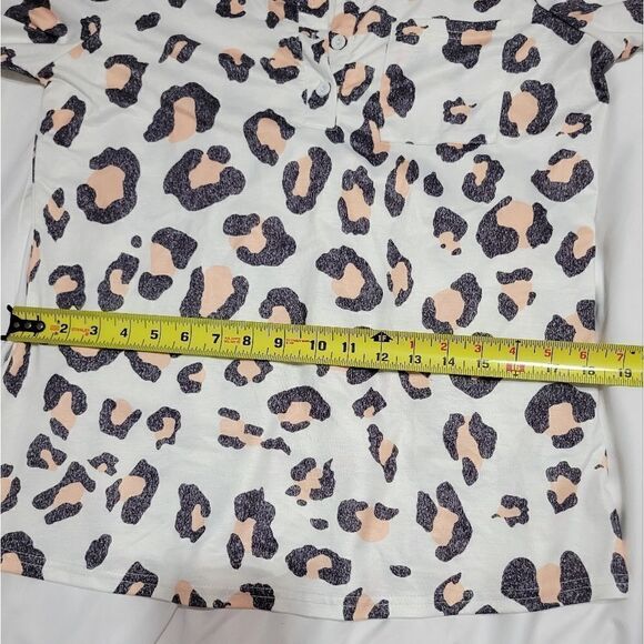 Crepe myrtle leopard print pajama set - Picture 5 of 13